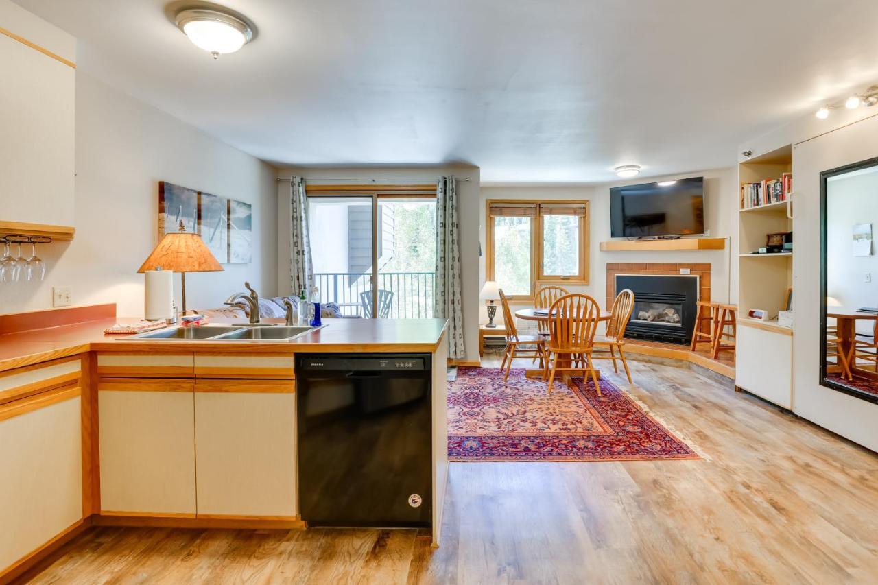 Ski-Inandski-Out Retreat With Iron Horse Pool Access! 冬季公园 外观 照片