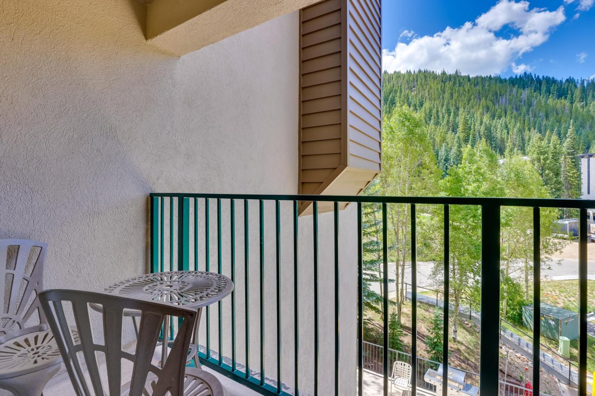 Ski-Inandski-Out Retreat With Iron Horse Pool Access! 冬季公园 外观 照片