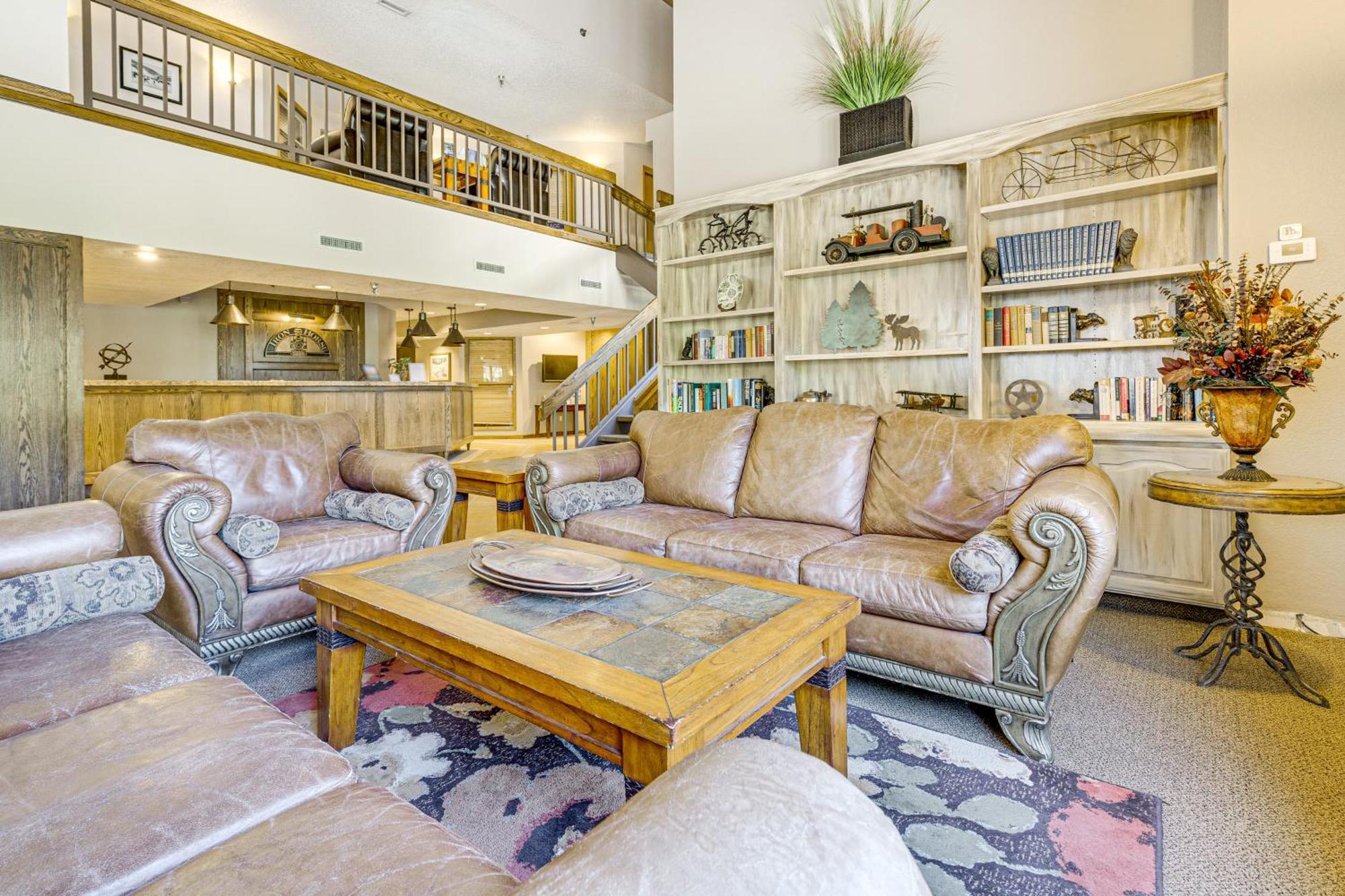 Ski-Inandski-Out Retreat With Iron Horse Pool Access! 冬季公园 外观 照片