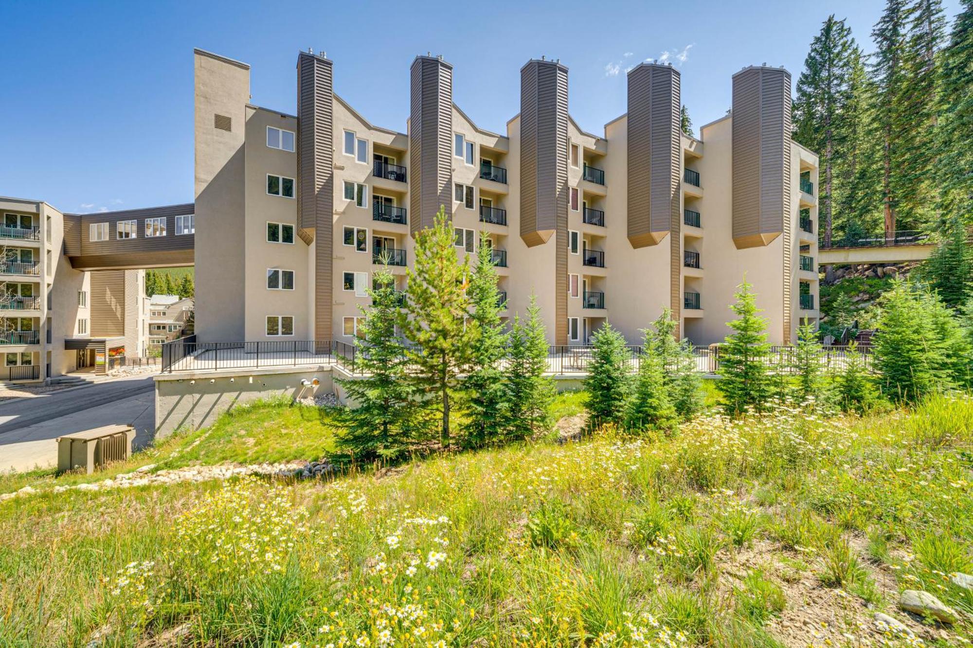 Ski-Inandski-Out Retreat With Iron Horse Pool Access! 冬季公园 外观 照片